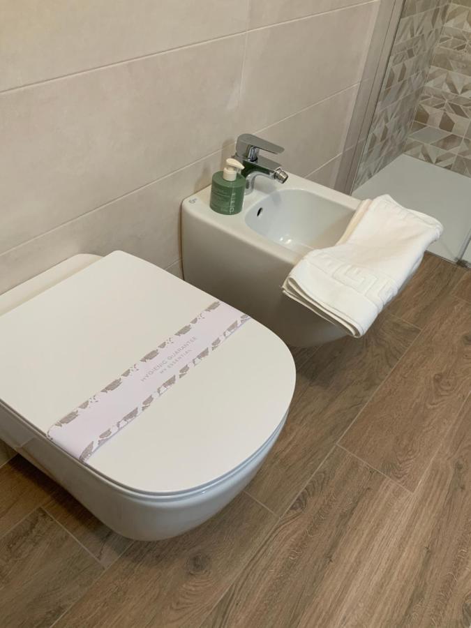 Camera Matrimoniale con Bagno Privato