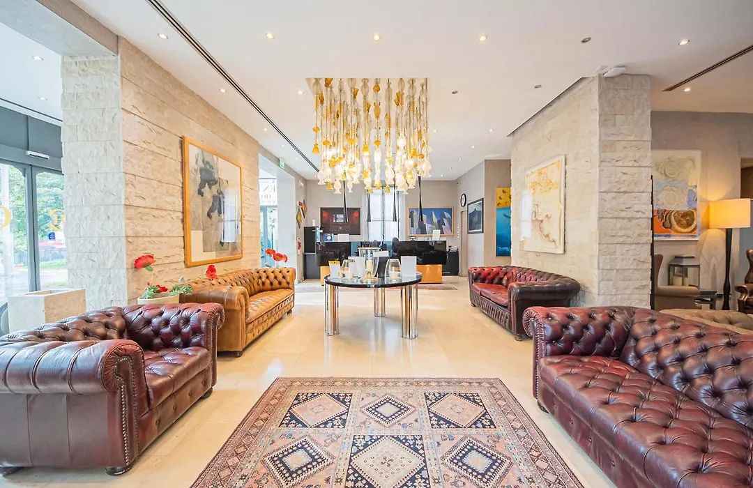 Century Hotel-1