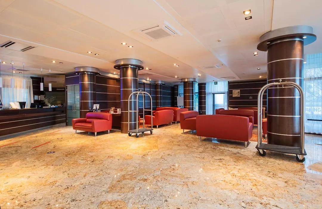Dado Hotel International-1