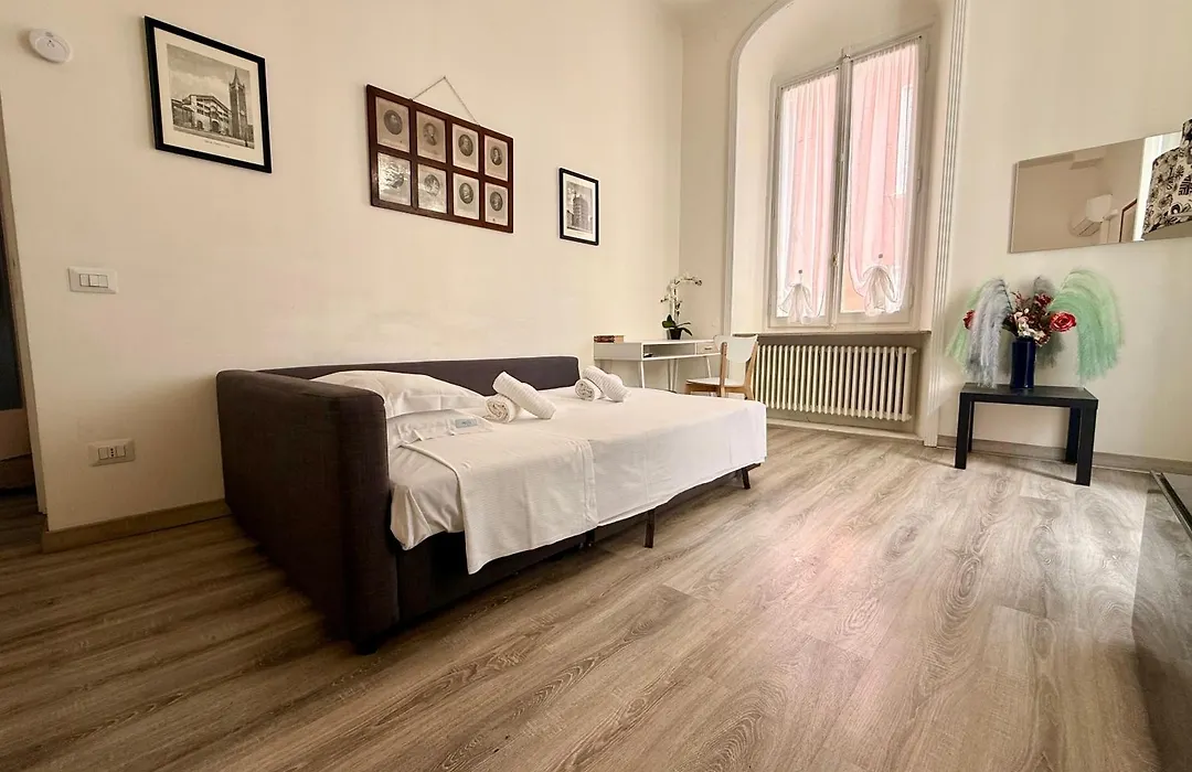 La Violetta Di Parma // Del Ducato-1
