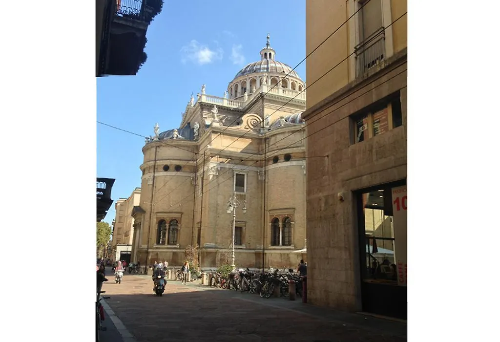 Les Suites Di Parma-1