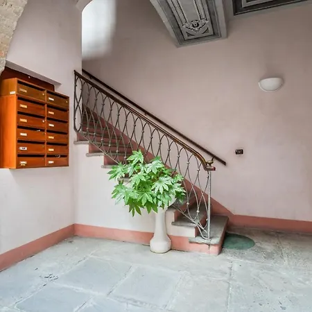 Palazzo della Pilotta Roomy&Quiet Flat-3