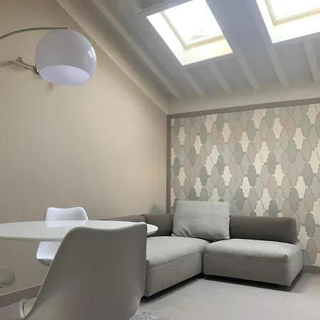 House Cavour 24 In The Heart Of Downtown Parma-2