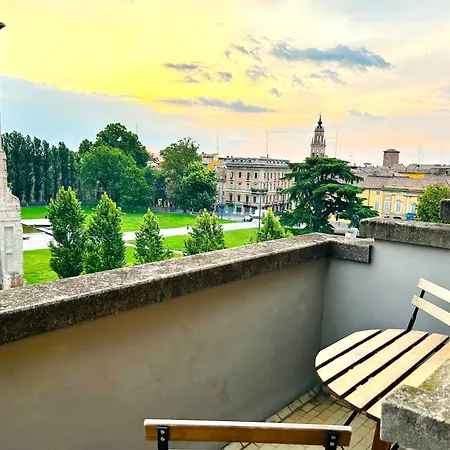 Pilotta'S Balcony-2