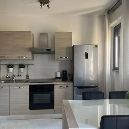 Lovely Apartment-2