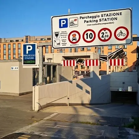 Parma Express Anima Antica I 24H Covered Parking Free I-3