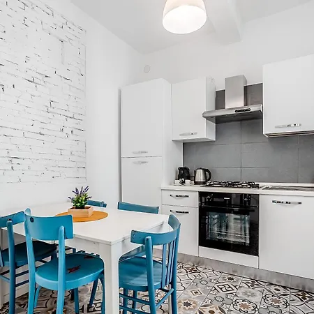 Le Finestre Sul Borgo 1-2