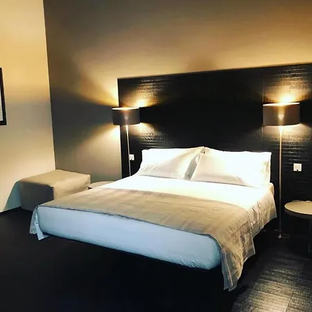 Salina Luxury Suites-2